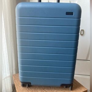 Away Carry-on Luggage with removable battery